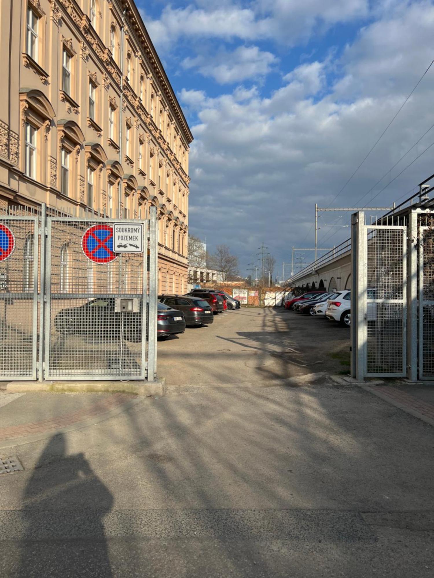 Apartment Plus Parking Brno Zewnętrze zdjęcie